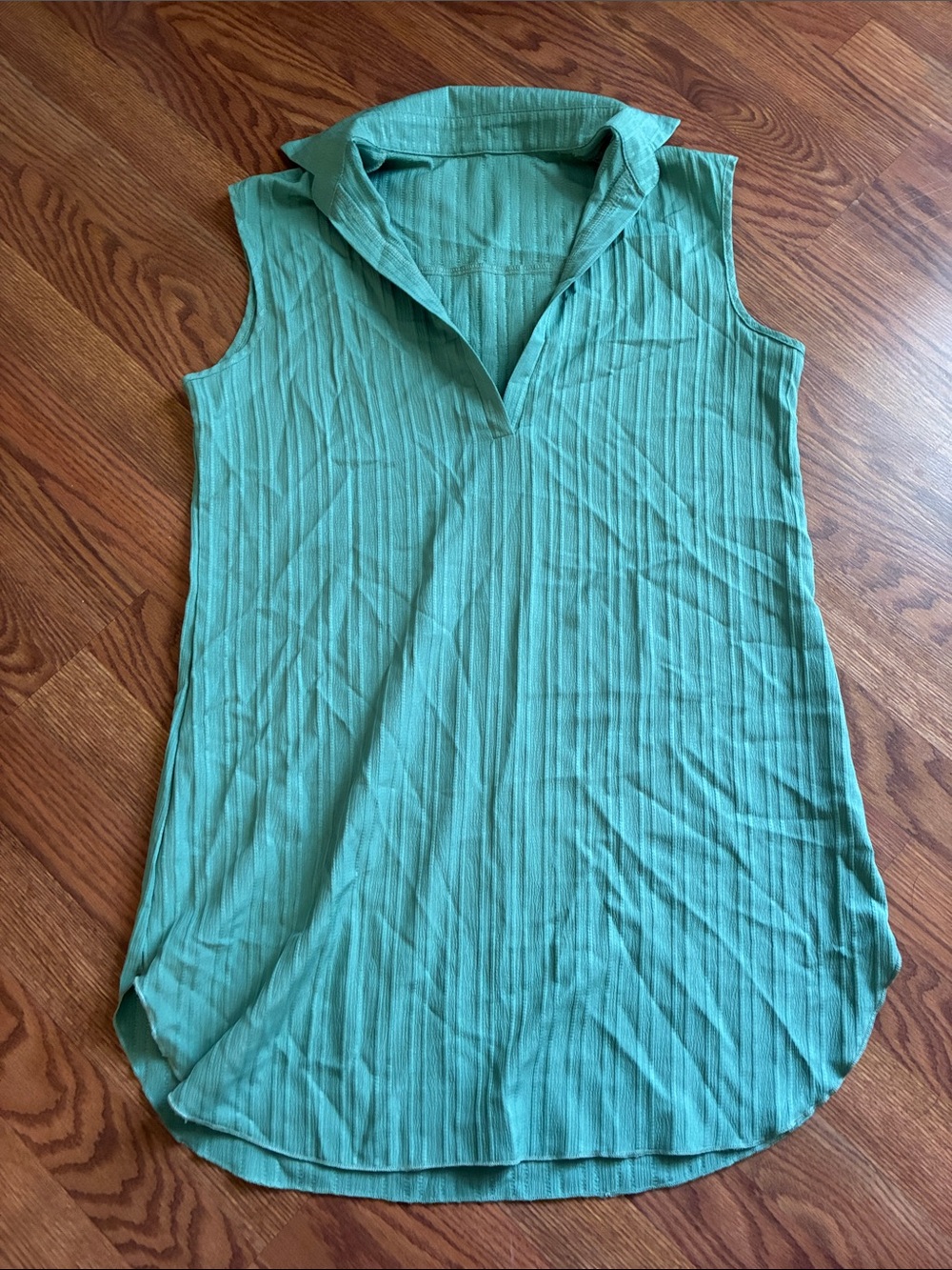 Sleeveless Collared Tunic Top in Aqua Green